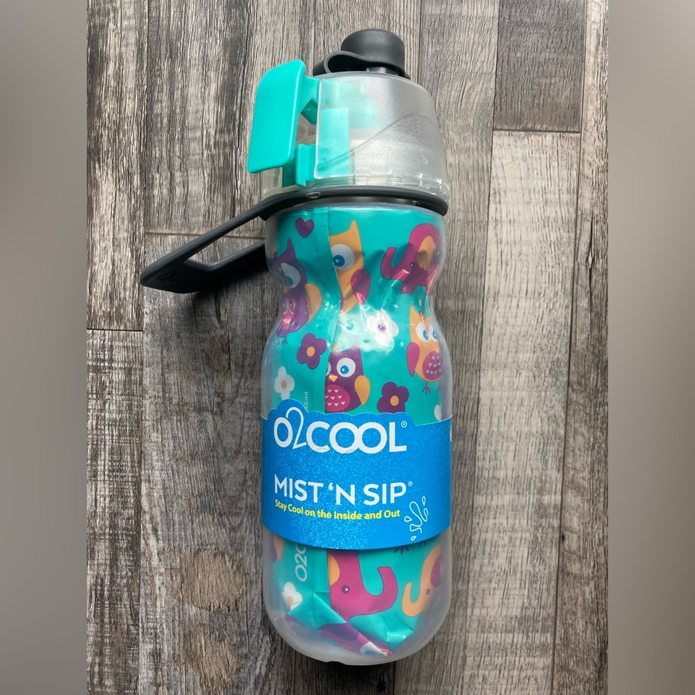 O2Cool Mist ‘N Sip 12 Oz Squeeze Trigger Mist Owls/Elephants Design